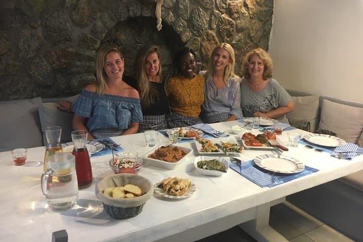 Traditional Lunch or Dinner with Drinks in Mykonos