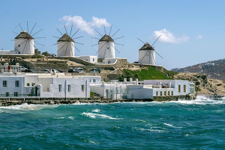 2 Hours Feel Like A Local Walking Tour in Mykonos Town