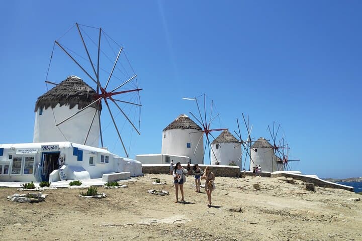 Private Walking Tour in Mykonos Town & Secluded Beach Picnic